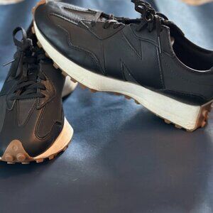 New Balance Sneakers (Barely Worn)